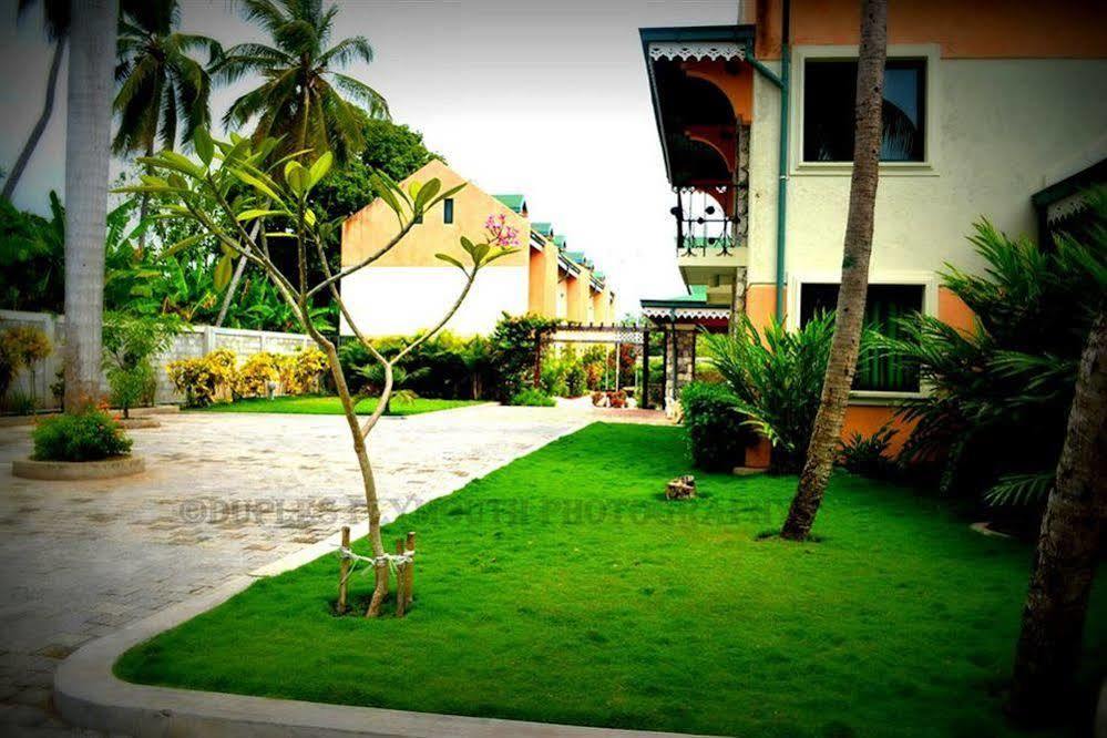 Hotel La Cretonne ليس كايس المظهر الخارجي الصورة