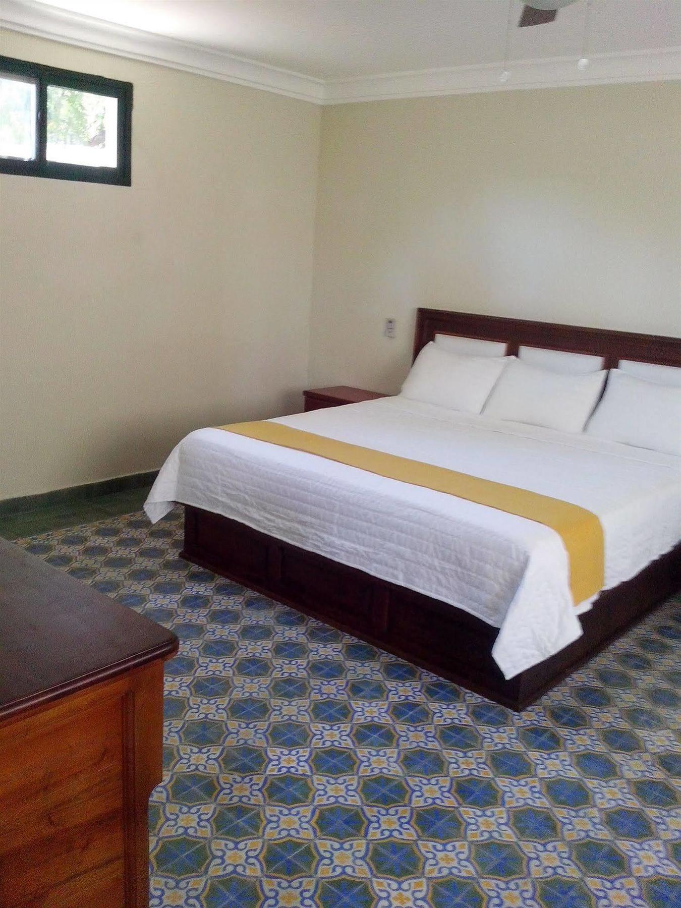 Hotel La Cretonne ليس كايس المظهر الخارجي الصورة
